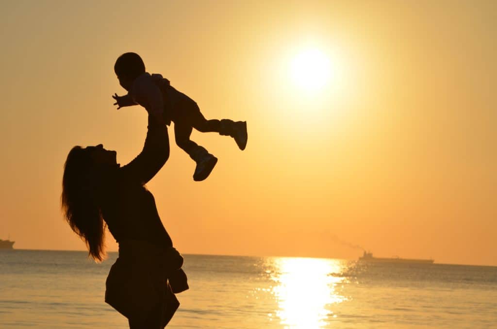 mother daughter love sunset 51953 1024x678 - Blog