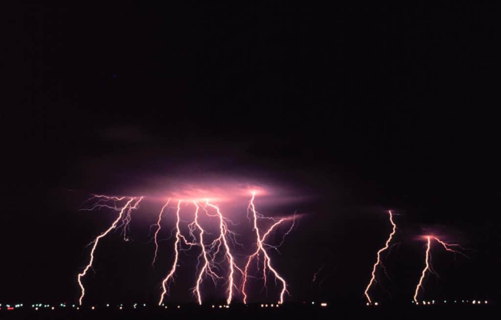 norman oklahoma lightning dangerous 66867 1024x654 - A Dramatic Change in Sciatica Pain