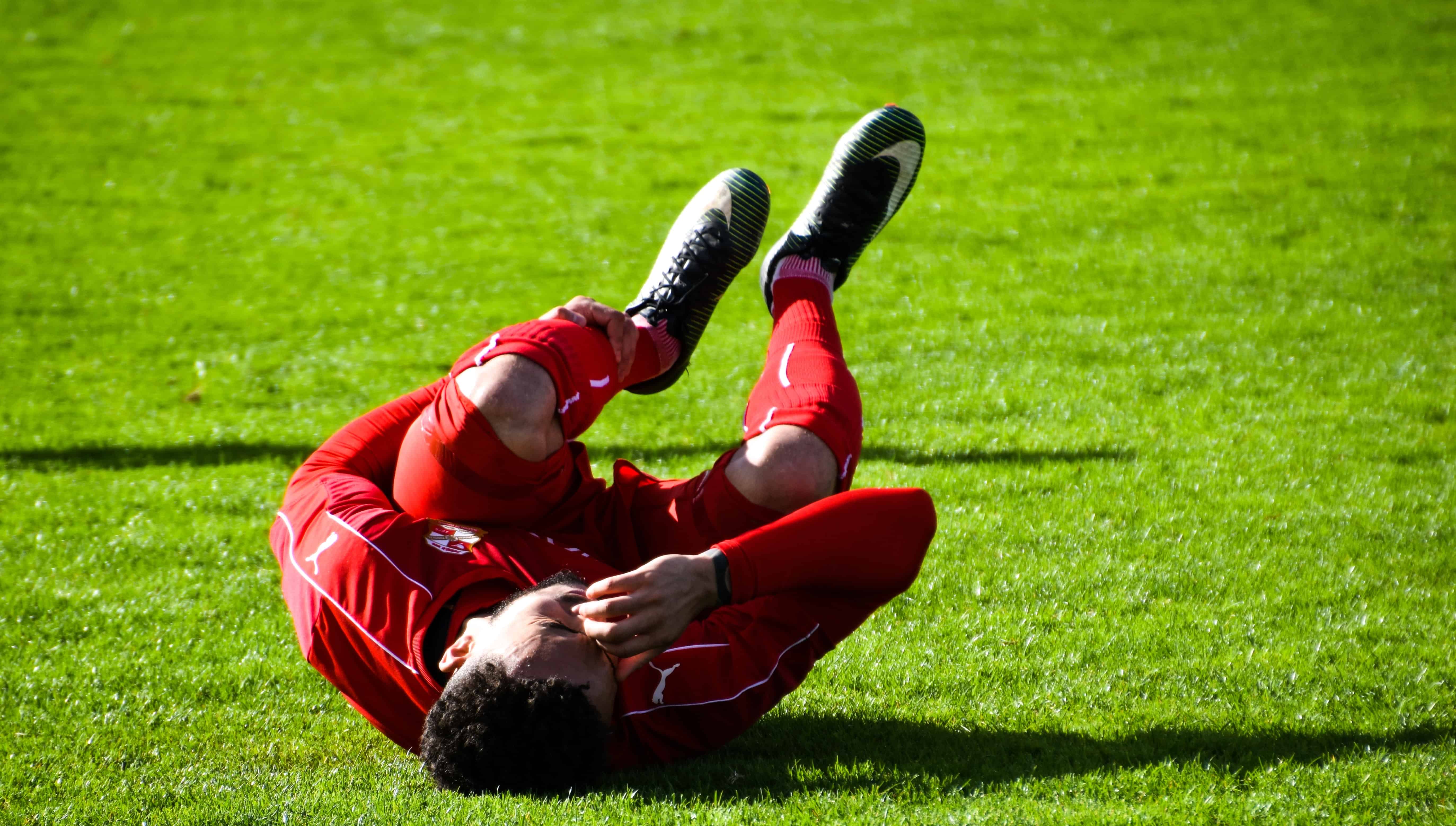 adult athlete cramps 460550 - Muscle Cramps or Muscle Spasms?